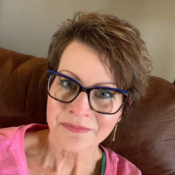 Meet your Posher, Sherri - Picture 4 of 6